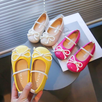 Детская обувь Принцессы с открытым носком для девочек, Осень 2023, Желтая Роза, красные корейские лоферы, одиночные туфли 1-7 лет