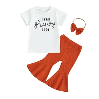 Комплект со штанами для маленьких девочек, футболка с круглым вырезом и буквенным принтом с коротким рукавом и расклешенными штанами, повязка на голову, летний наряд