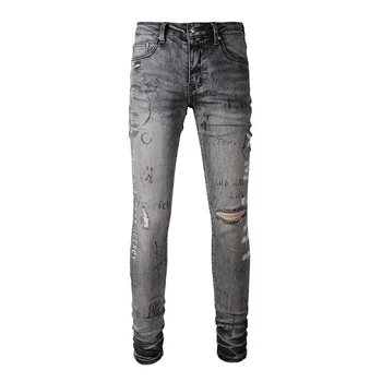 Мужские джинсы бренда AM, Серые Потертые Уличная одежда, Модные Узкие Джинсовые брюки, Обтягивающие, Стрейчевые, с лазерным принтом, с надписями Graffti, Рваные джинсы